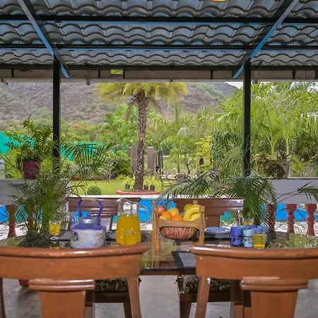 Lifeline Villas - Peak View Villa Lonavala With Huge Pool And Lawn Area Exterior photo