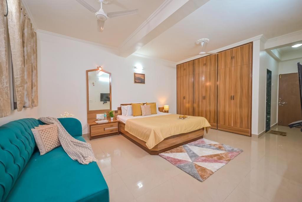 Villa Lifeline - Peak View With Huge Pool And Lawn Area Lonavala